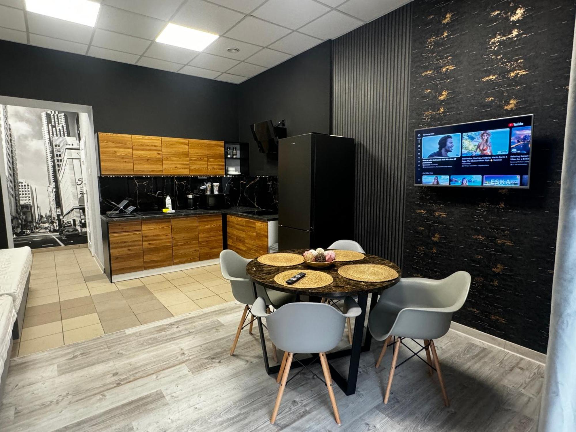 Apartamenty I Pokoje „Pod Jedynka” Konstantynów Łódzki Exteriör bild